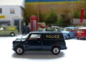 448 Police Minivan with normal wheels