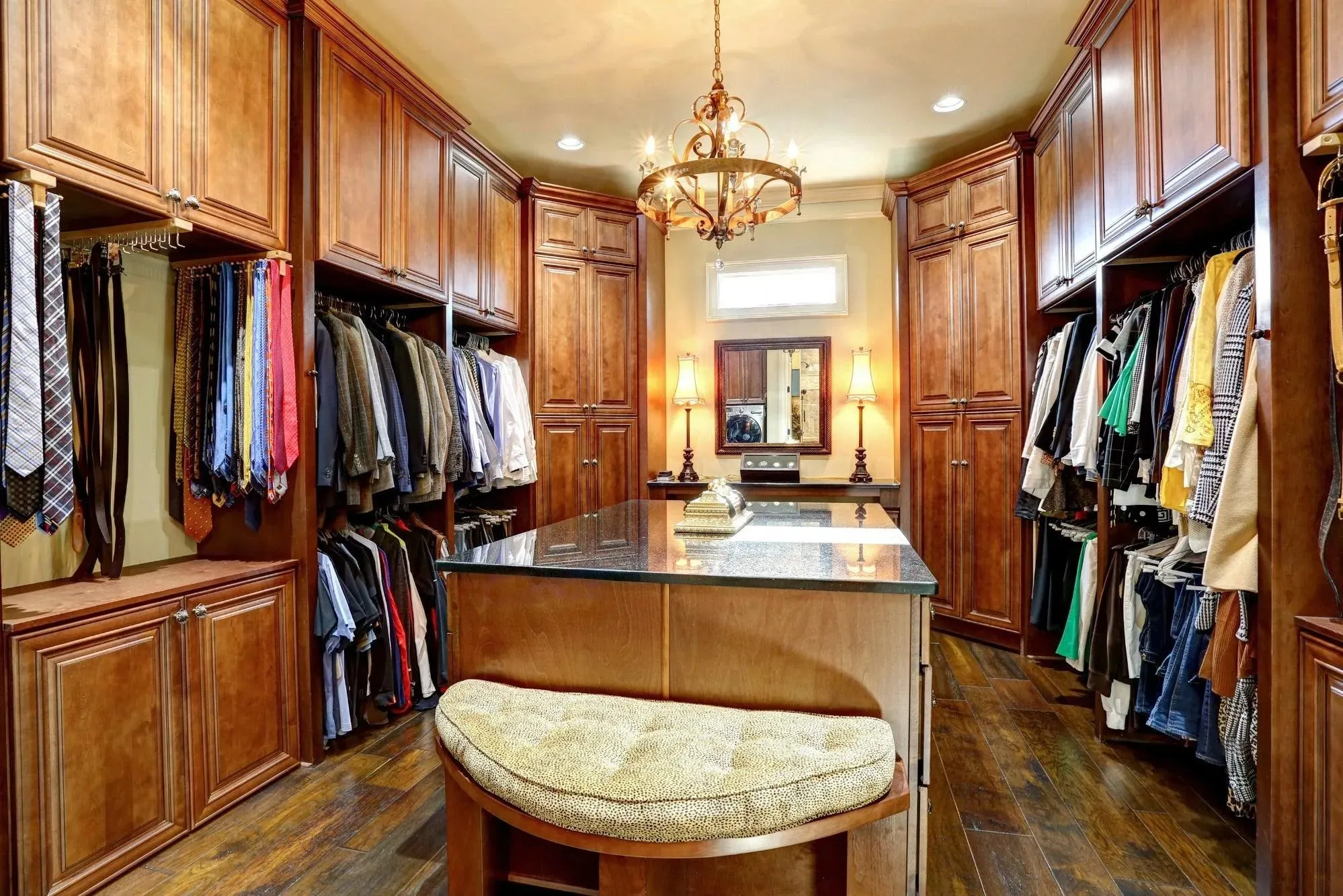 Elegant 3-Bedroom Home with Expansive Living Space