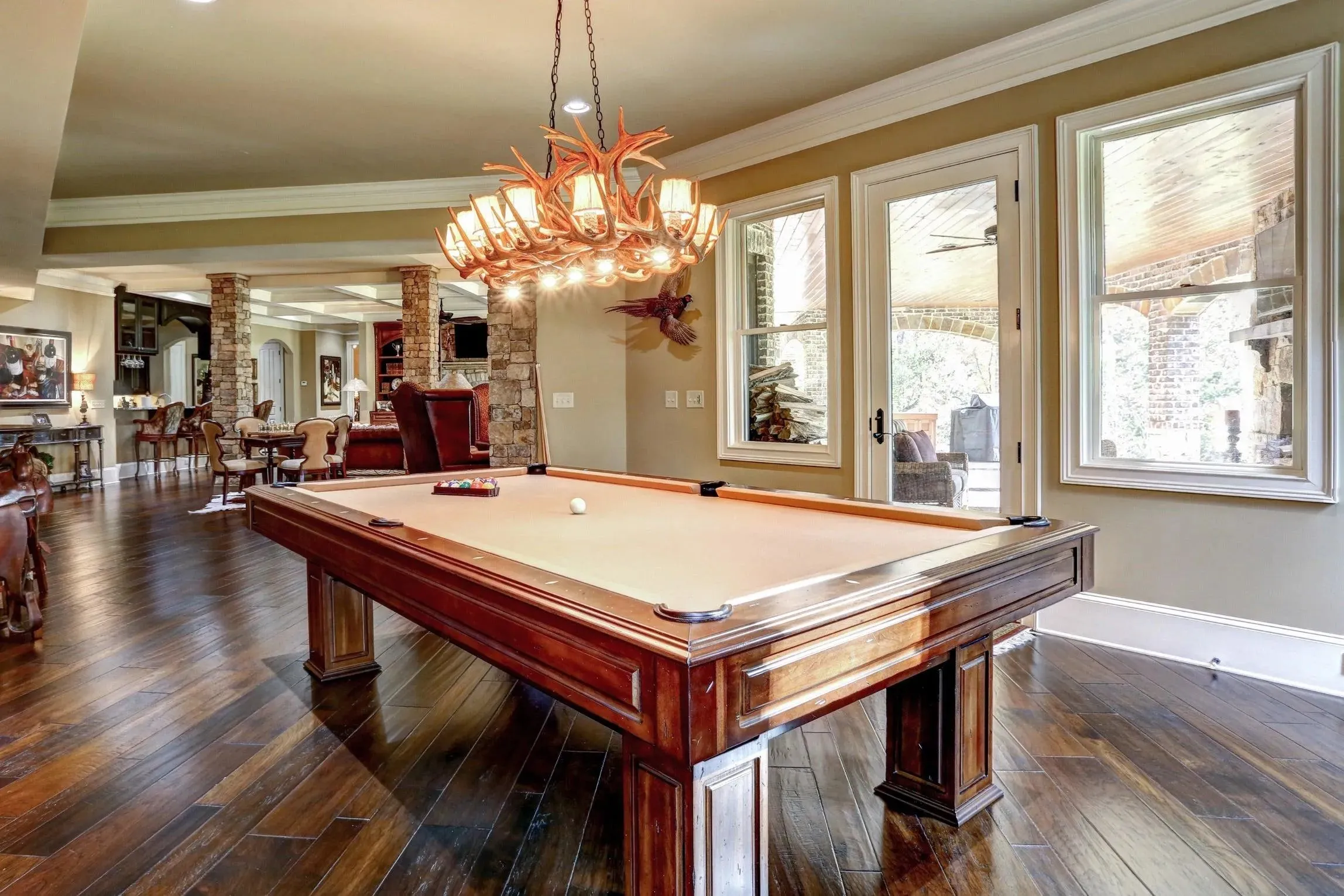 Elegant 3-Bedroom Home with Expansive Living Space