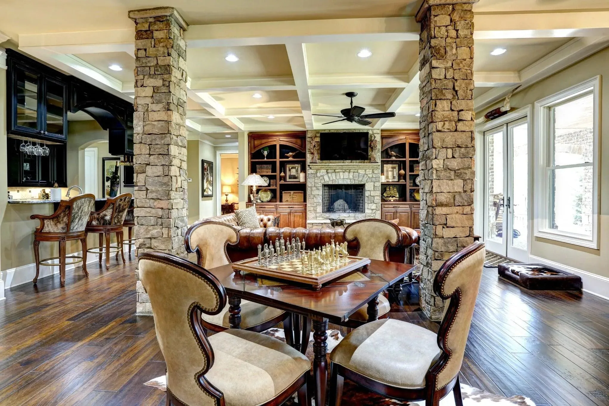 Elegant 3-Bedroom Home with Expansive Living Space
