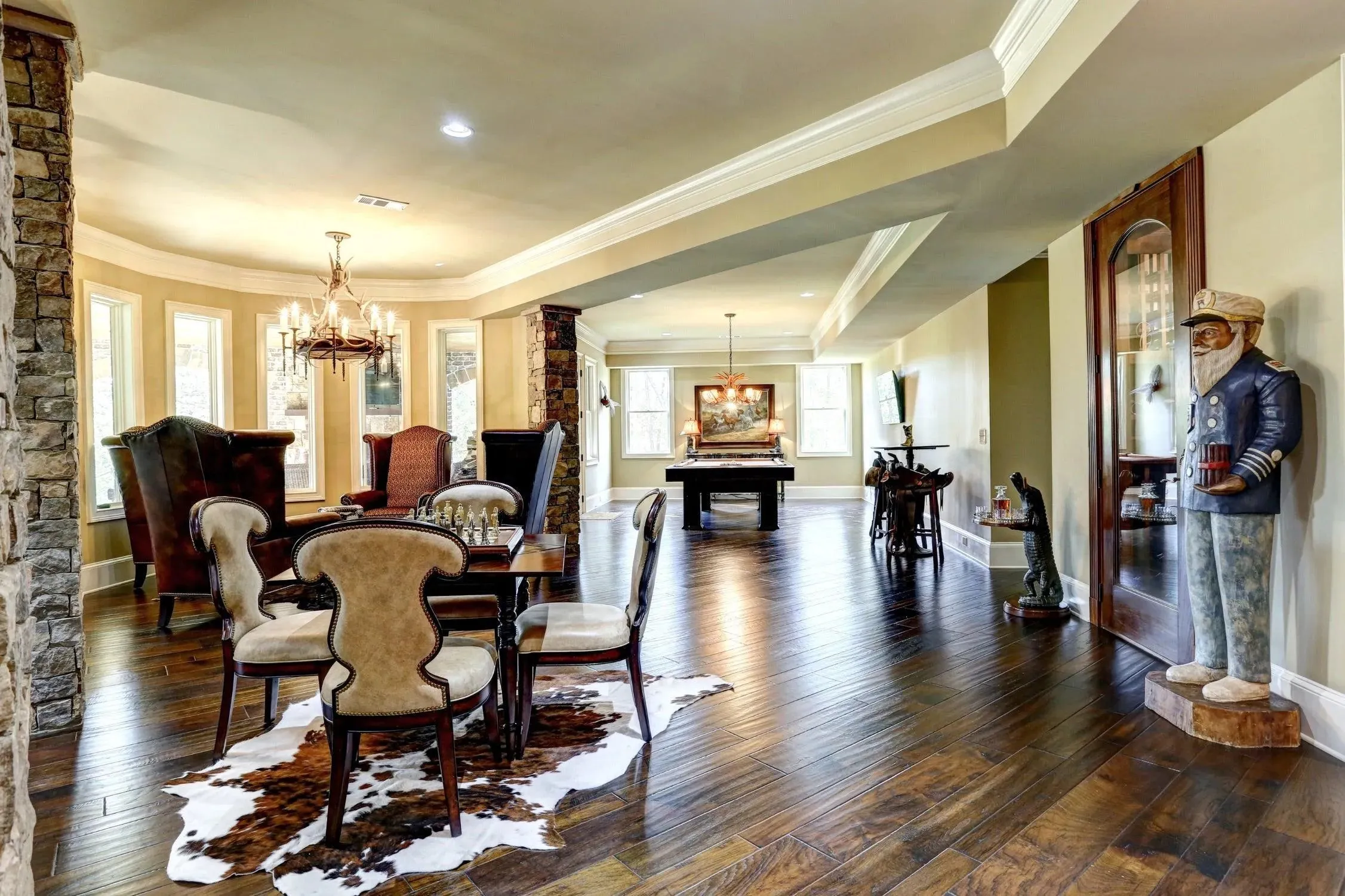 Elegant 3-Bedroom Home with Expansive Living Space