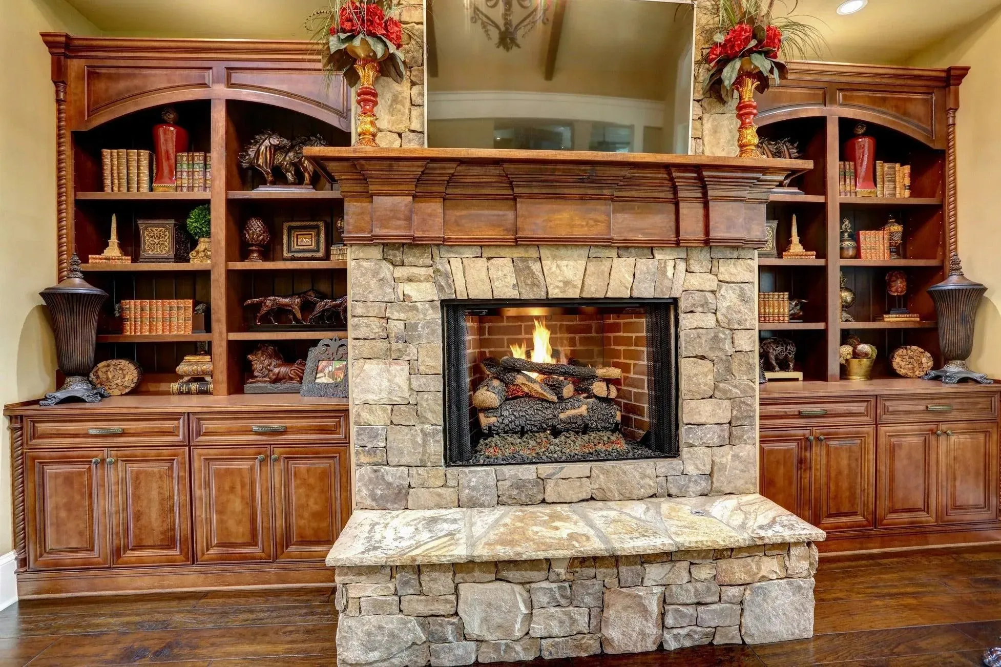 Elegant 3-Bedroom Home with Expansive Living Space