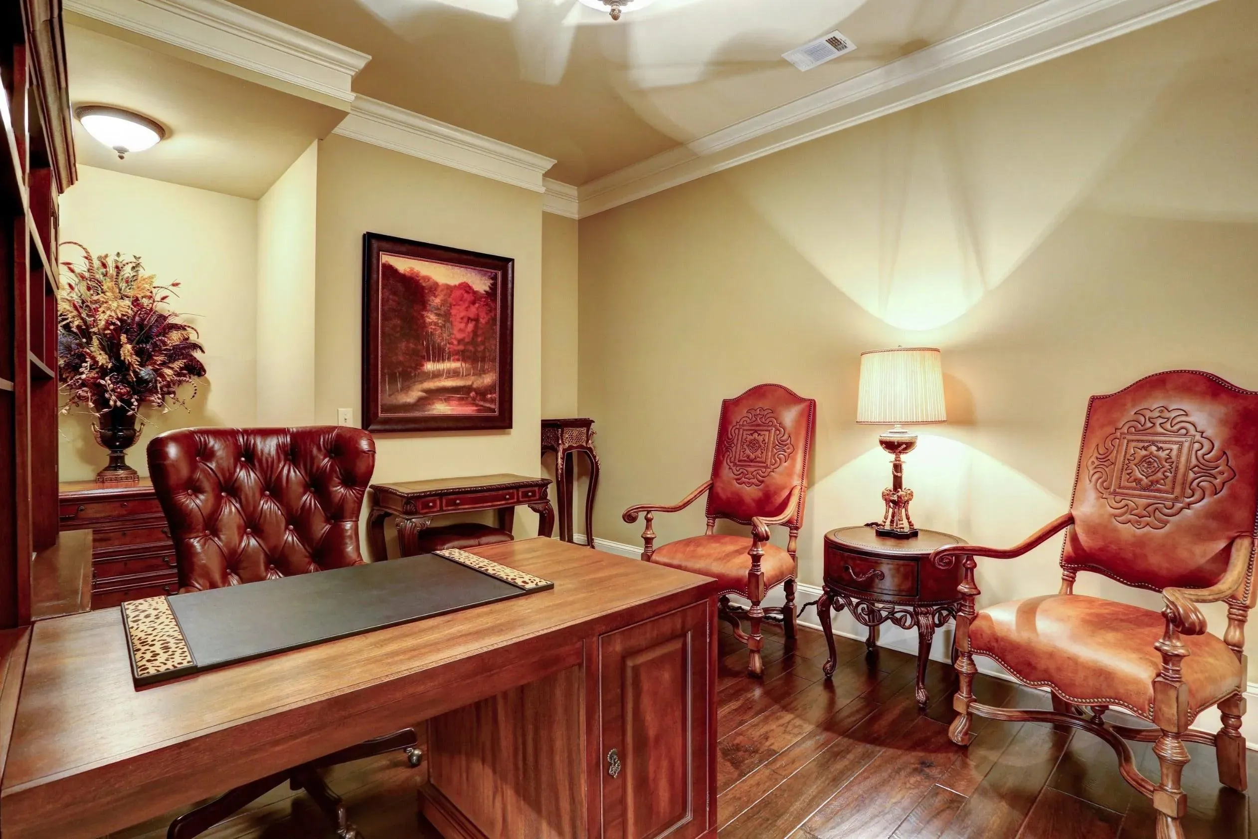 Elegant 3-Bedroom Home with Expansive Living Space