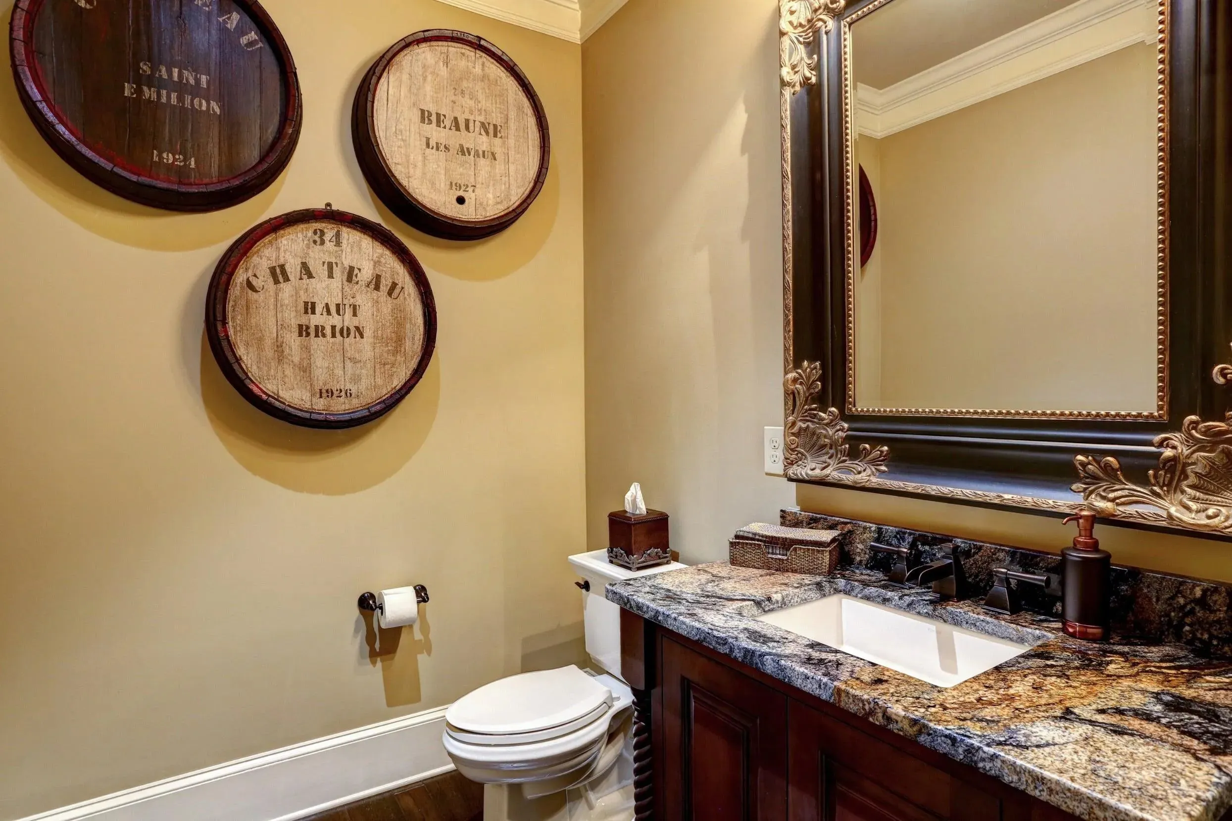 Elegant 3-Bedroom Home with Expansive Living Space