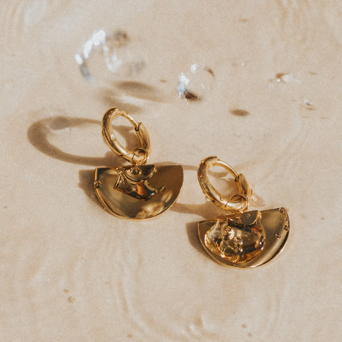 SUNRISE SURF EARRINGS 18K GOLD