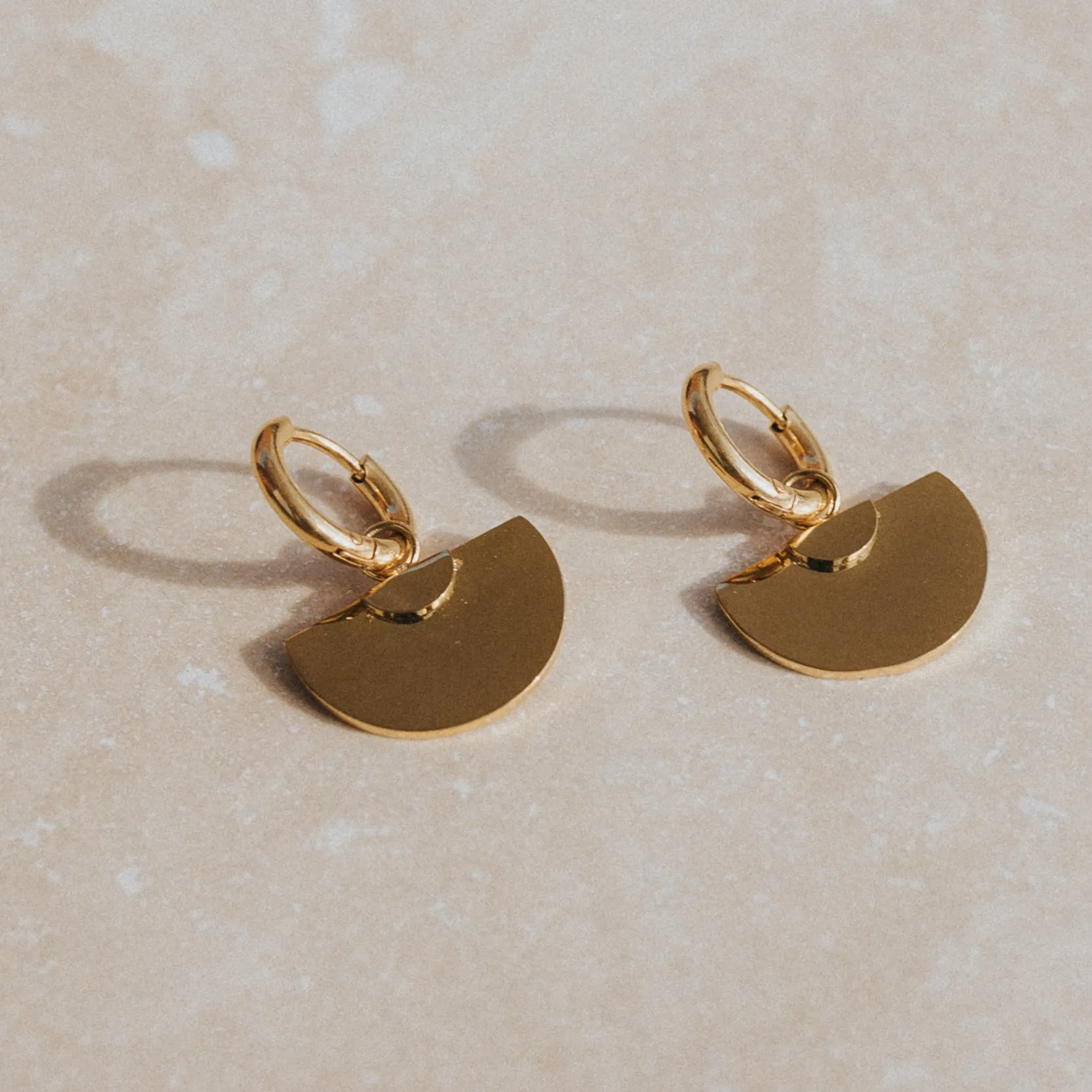 SUNRISE SURF EARRINGS 18K GOLD